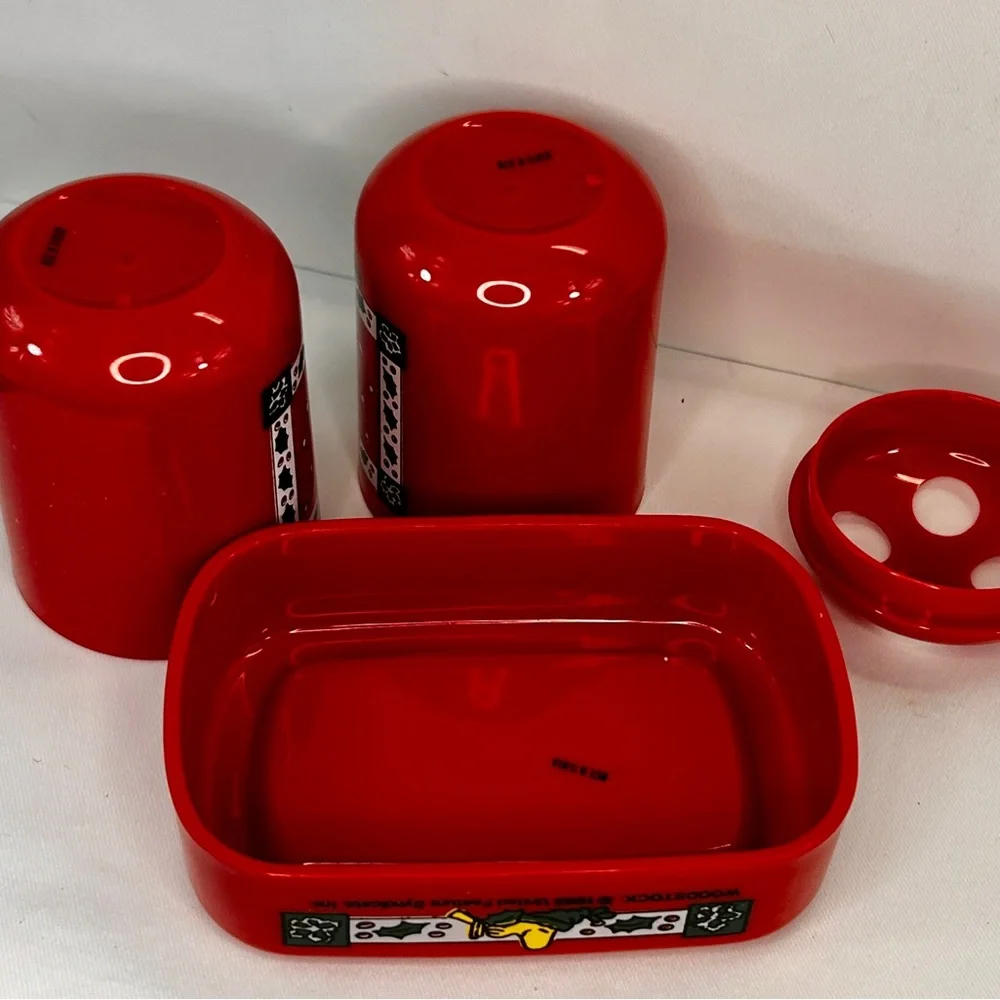 Snoopy 3-Piece Holiday Red Bath Set Vtg 90’s